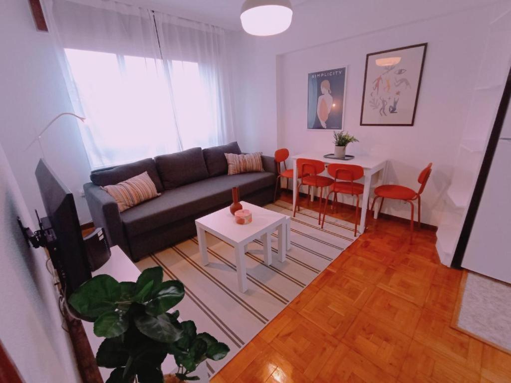 Apartamento Maura 2 Dormitorios Oviedo Buitenkant foto